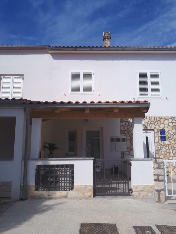 Villa Kuca Za Odmor Pende Banjol Exterior foto