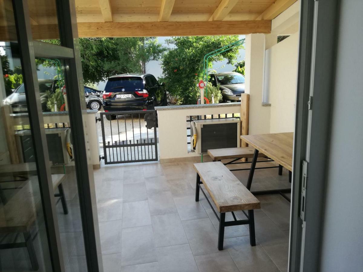 Villa Kuca Za Odmor Pende Banjol Exterior foto